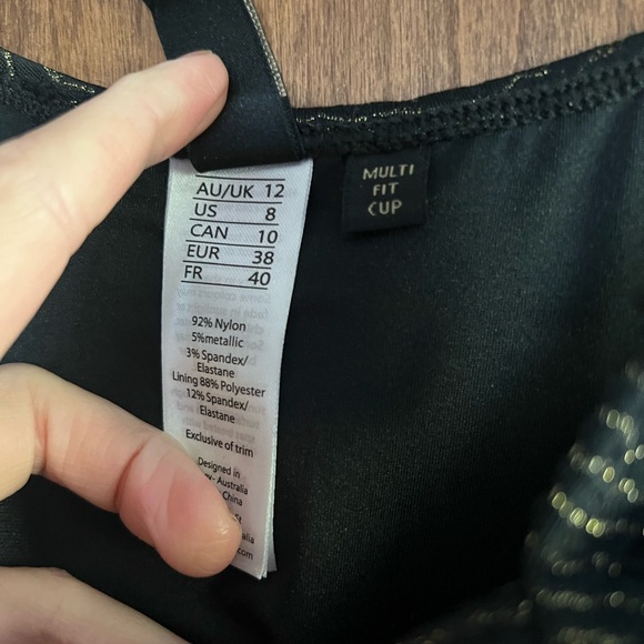 Niptuck one piece - Picture 5 of 7